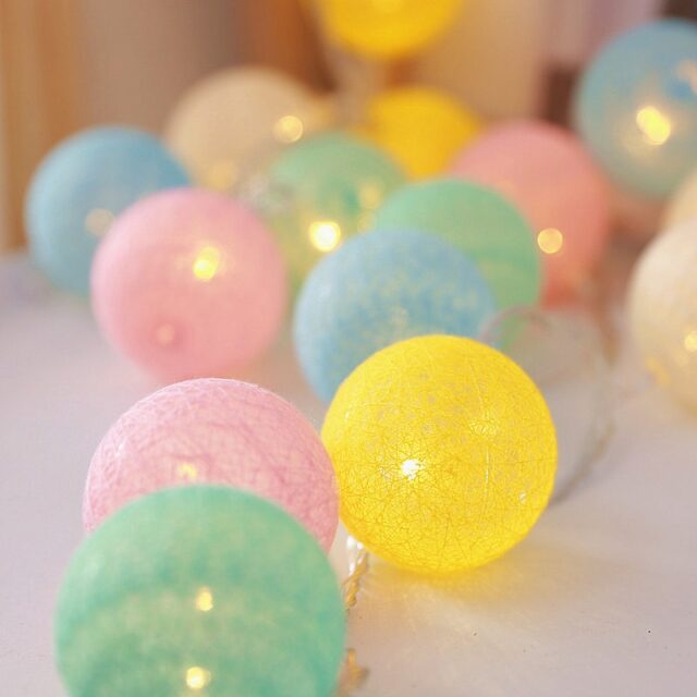 20 LED Cotton Ball Garland String Lights Christmas Fairy Lighting Strings for Outdoor Holiday Wedding Xmas Party Home Decoration