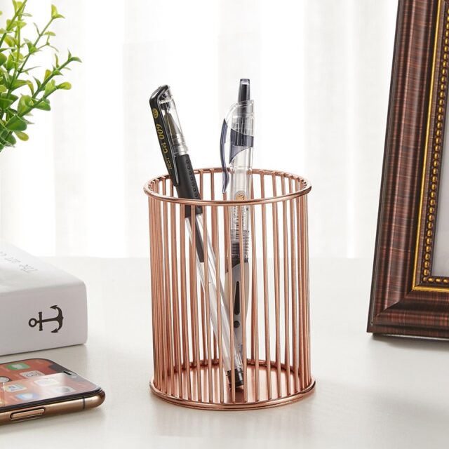 Cosmetics Makeup Brushes Storage Box Cylindrical Case Storage Lipstick Brush Pen Holder Organizer Wrought Iron Pen Storage